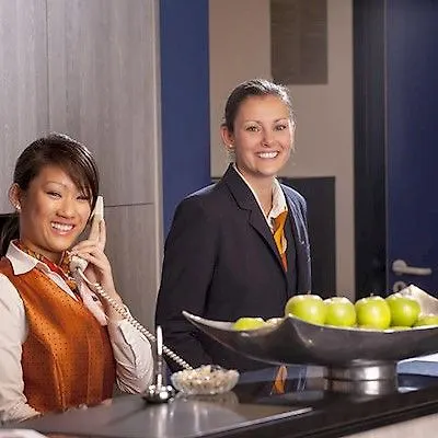 Essential By Dorint Frankfurt-Niederrad Otel Frankfurt am Main 4*,  Almanya