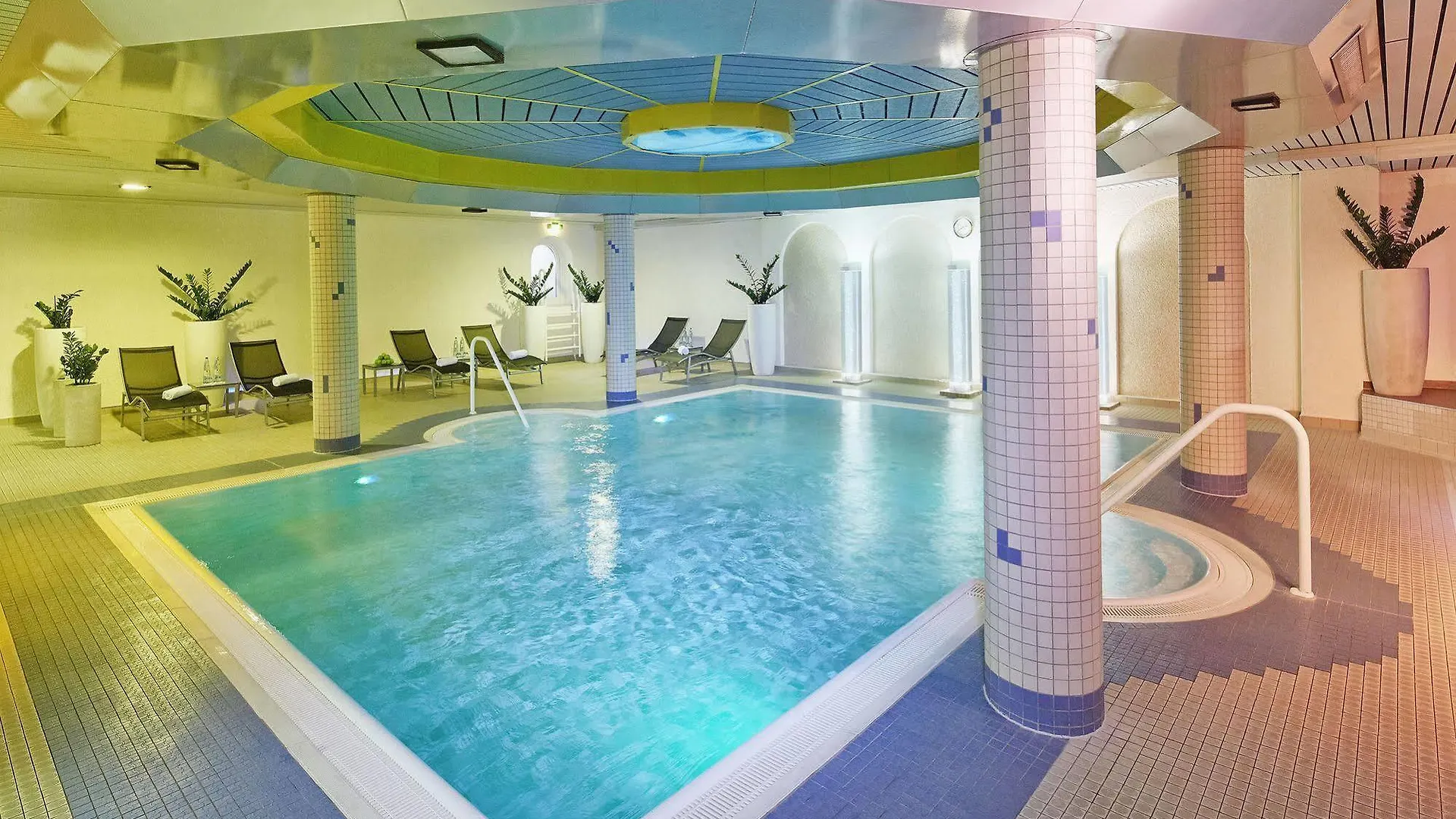 Hotel Essential by Dorint Frankfurt-Niederrad Frankfurt am Main 4*,